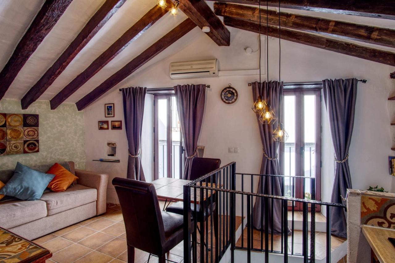 Апартаменти The Nook Canillas de Aceituno Екстер'єр фото